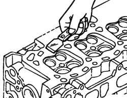 Очистка поверхности головки блока цилиндров